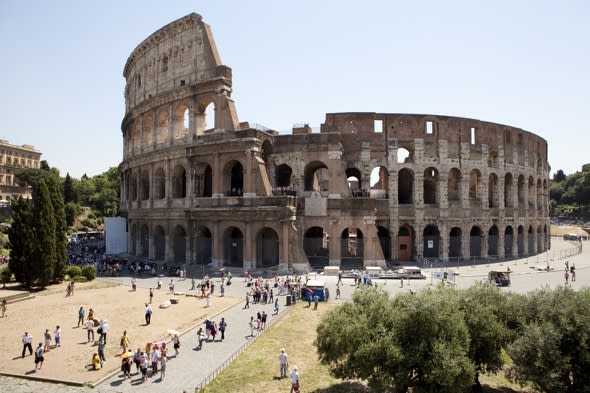 Tourist fined £16k for carving initial on Rome's Colosseum