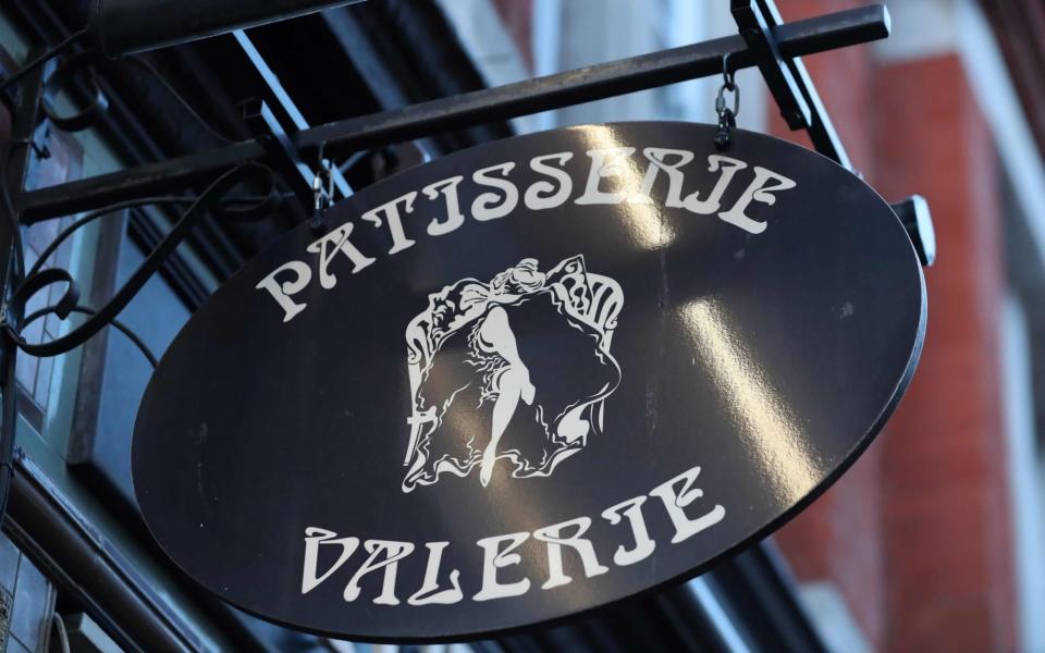 Patisserie Valerie – DANIEL LEAL-OLIVAS