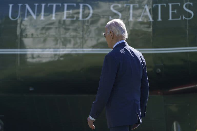 El presidente Joe Biden, cerca de abordar el Marine One para volar a San Francisco. (AP/Susan Walsh)