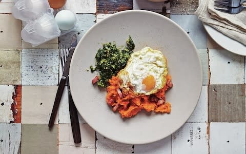 Sweet potato mash with bacon lardons, fried egg and parsley pesto - Credit: Yuki Sugiura