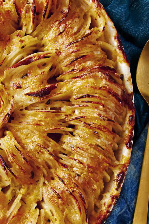 Scalloped Hasselback Potatoes With Cheddar