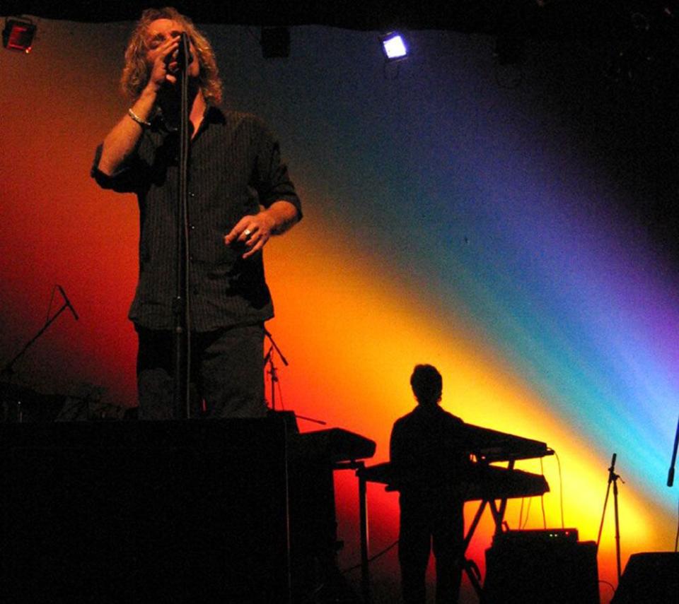  Dan Williams, vocalist for Classic Albums Live, performs Pink Floyd’s Dark Side of the Moon in Vancouver in 2005.