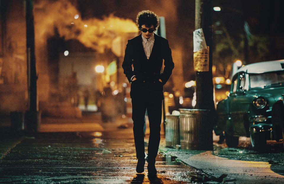 Timothee Chalamet as Bob Dylan is a complete unknown