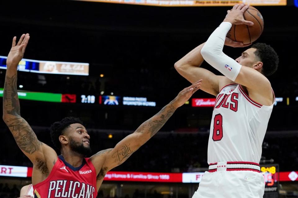 PELICANS-BULLS (AP)