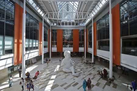 A general view of the lobby area is pictured at the Fortis Memorial Hospital at Gurgaon on the outskirts of New Delhi, India, May 20, 2015. REUTERS/Anindito Mukherjee