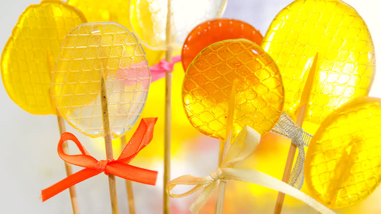 isomalt lollipops