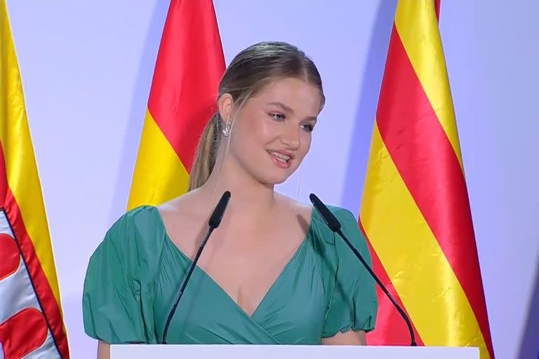 Leonor de Borbón da un discurso en el evento de los premios Princesa de Girona