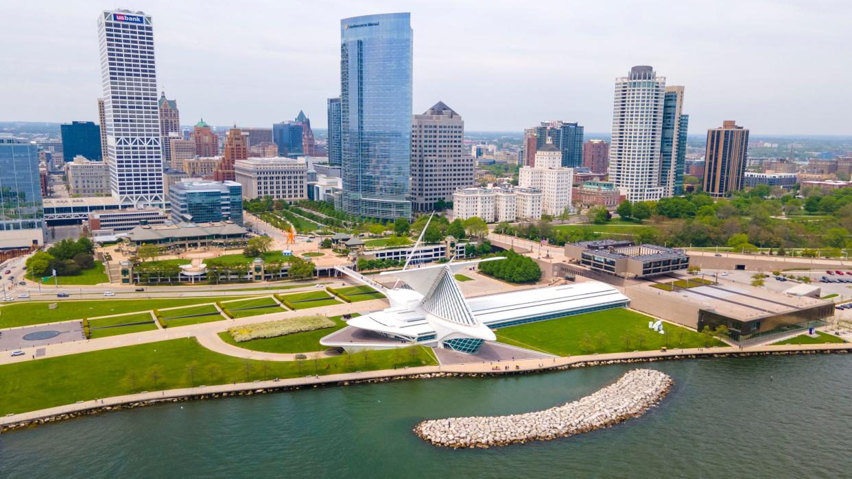 The Milwaukee downtown skyline along Lake Michigan is seen with the Milwaukee Art Museum, the US Bank building, and the Northwest Mutual tower in Milwaukee on Sunday, May 29, 2022.  - RNC Convention -    Photo by Mike De Sisti / The Milwaukee Journal Sentinel 