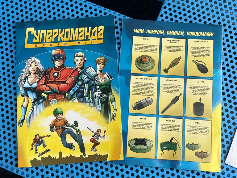 Una historieta ucraniana para chicos con héroes expertos en desminado