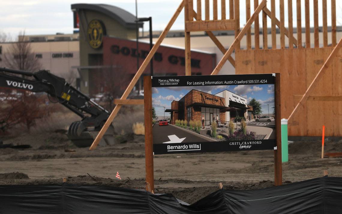 A sign with leasing information has been placed on the construction site of Legacy Landing, a three-space retail building at 3151 Duportail St. in Richland’s Queensgate area that developer and Kennewick City Councilwoman Gretl Crawford is building. Bob Brawdy/bbrawdy@tricityherald.com