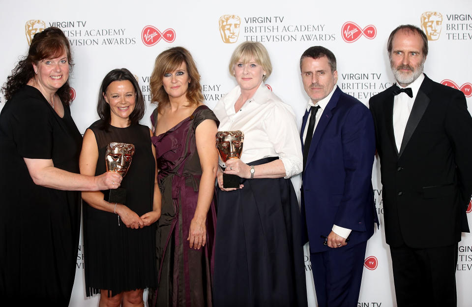 LONDON, ENGLAND - MAY 14:   (L to R) Sally Wainwright, Nicola Shindler, Siobhan Finneran, Sarah Lancashire, Con O'Neill and Kevin Doyle, winners of the Drama Series award for 'Happy Valley', pose in the Winner's room at the Virgin TV BAFTA Television Awards at The Royal Festival Hall on May 14, 2017 in London, England.  (Photo by Mike Marsland/Mike Marsland/WireImage)