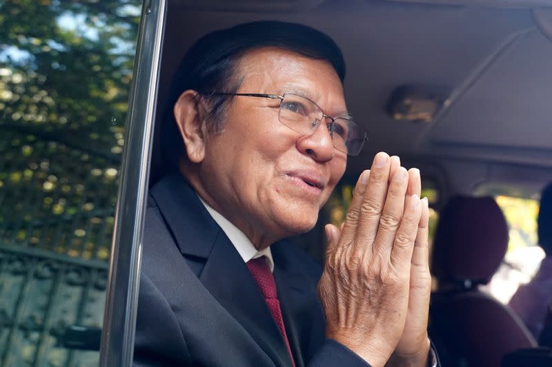 Former CNRP leader Kem Sokha leaves for the hearing of the verdict in his treason case, in Phnom Penh