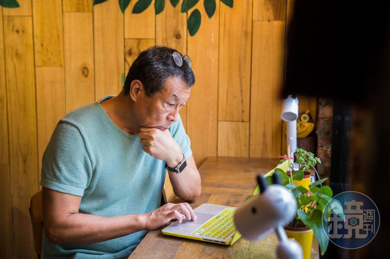 退休後田臨斌不再看業務報表，每個月只看自己的2張Excel財務表。