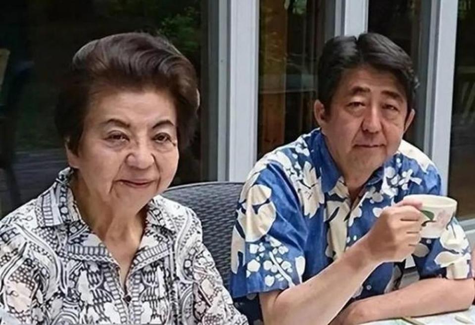 日本已故前首相安倍晉三之母安倍洋子過世，享耆壽95歲。