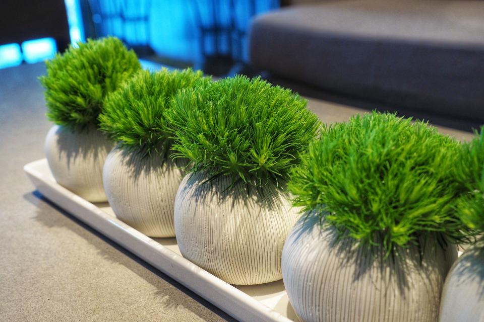 artificial fake plants centerpiece