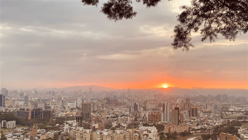 「Drunkland爛醉仙境」屬夕陽、夜景戶外景觀餐酒館，放眼望去零死角美景盡收眼底。（圖／業者提供）