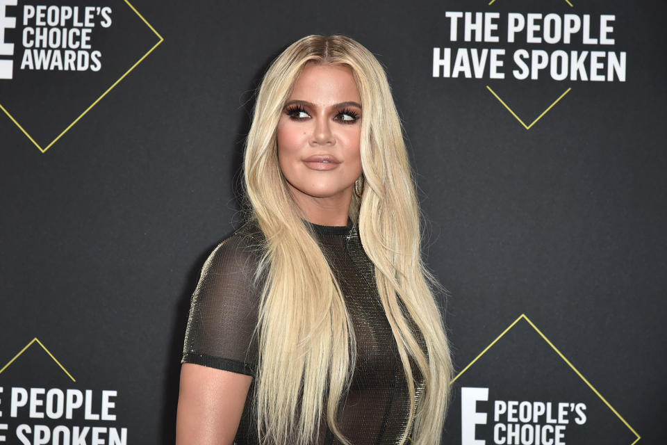 SANTA MONICA, CALIFORNIA - NOVEMBER 10: Khloe Kardashian attends 2019 E! People's Choice Awards - Arrivals at The Barker Hanger on November 10, 2019 in Santa Monica, California.  (Photo by David Crotty/Patrick McMullan via Getty Images)