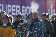 <p>Fans brave cold temperatures as they wait to get into U.S. Bank Stadium before the NFL Super Bowl 52 football game between the Philadelphia Eagles and the New England Patriots Sunday, Feb. 4, 2018, in Minneapolis. (AP Photo/Jeff Roberson) </p>