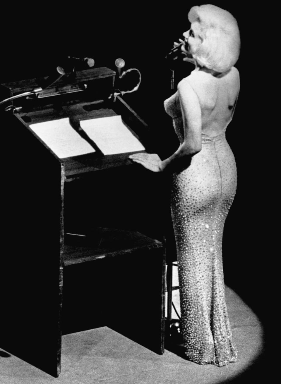 <div class="inline-image__caption"><p>Actress Marilyn Monroe sings "Happy Birthday" to President John F. Kennedy at Madison Square Garden.</p></div> <div class="inline-image__credit">Bettmann</div>