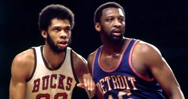 Bob Lanier, right, jostling for position against Kareem Abdul-Jabbar in a 1974 playoff game. (Photo: Dick Raphael via Getty Images)