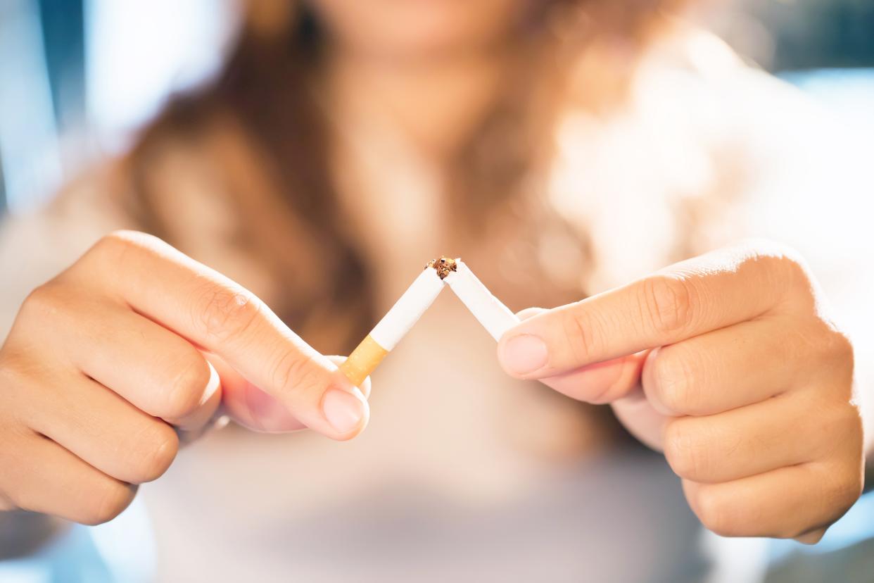 Focus hand, Women quit smoking For good health of oneself