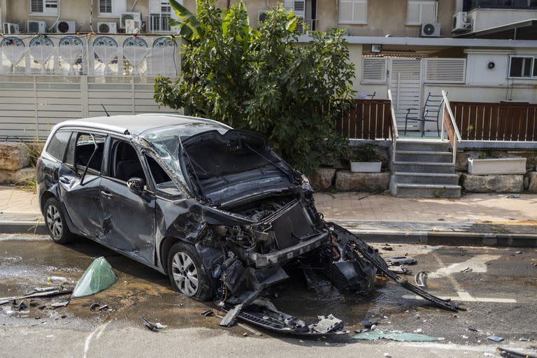 La destrucción tras un ataque a una estación de policía en la ciudad de Sderot 