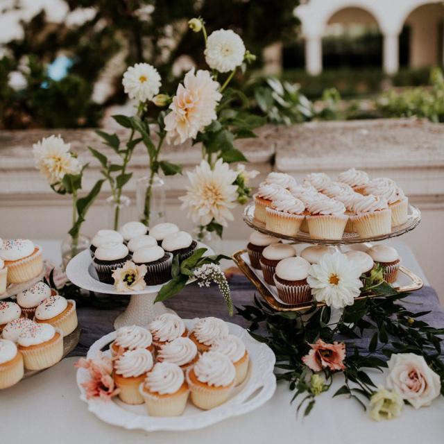 rustic cupcake wedding cakes