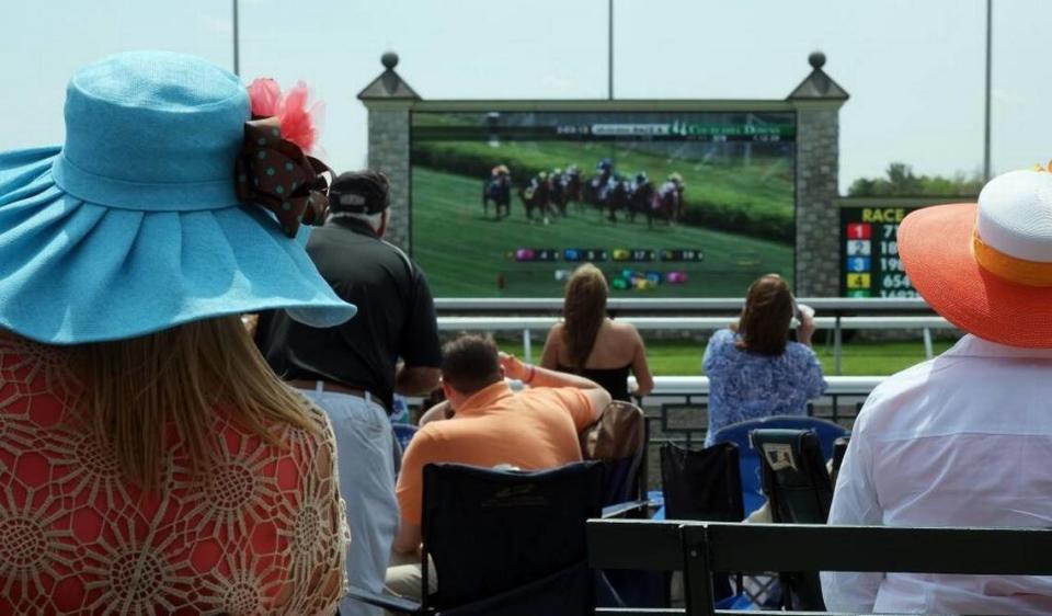 If you can’t make it to Churchill Downs, you can enjoy the Kentucky Derby Day atmosphere at Keeneland.