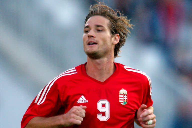 Miklos Feher, con la camiseta de Hungría; falleció jugando por Benfica, a la hora de sufrir un síncope.