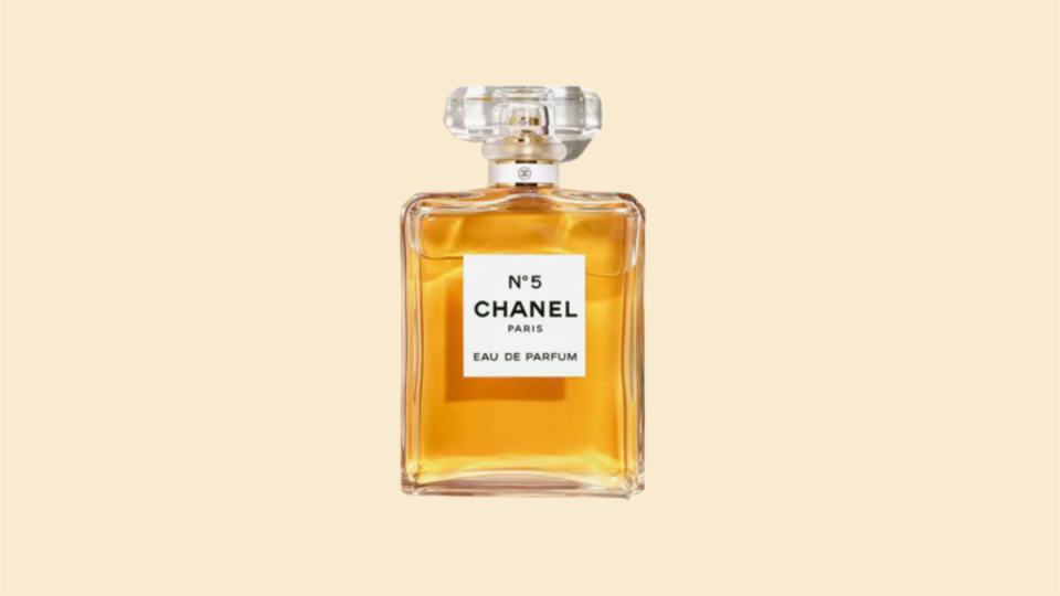 Best gifts for women: Chanel No. 5 parfum