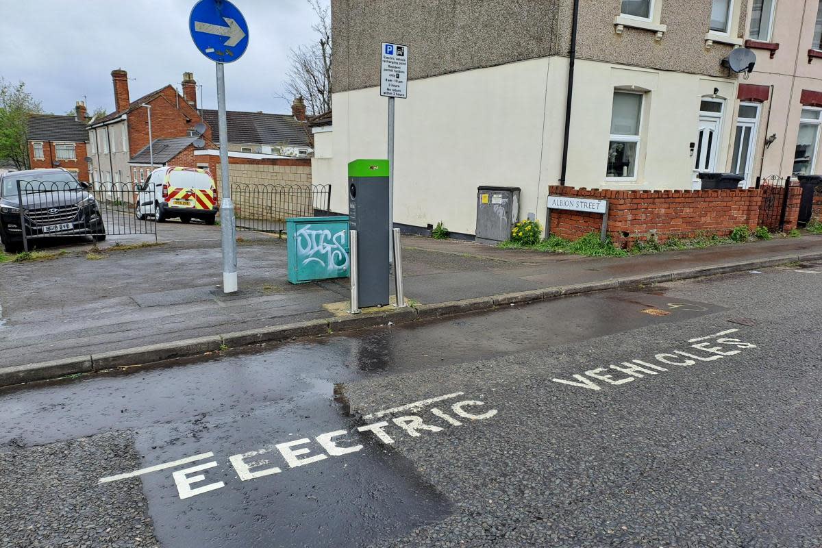 The corrected road markings <i>(Image: Newsquest)</i>