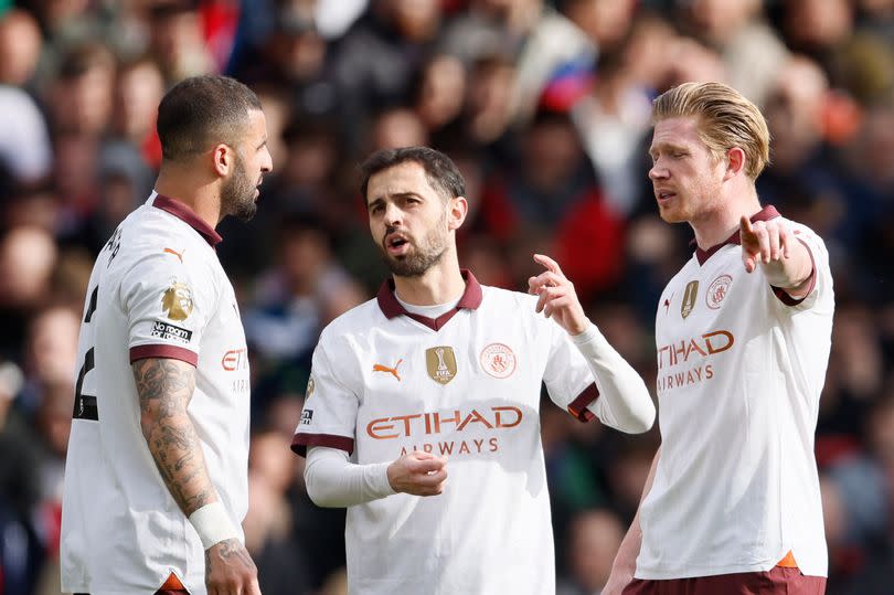 Kyle Walker, Bernardo Silva and Kevin De Bruyne chat