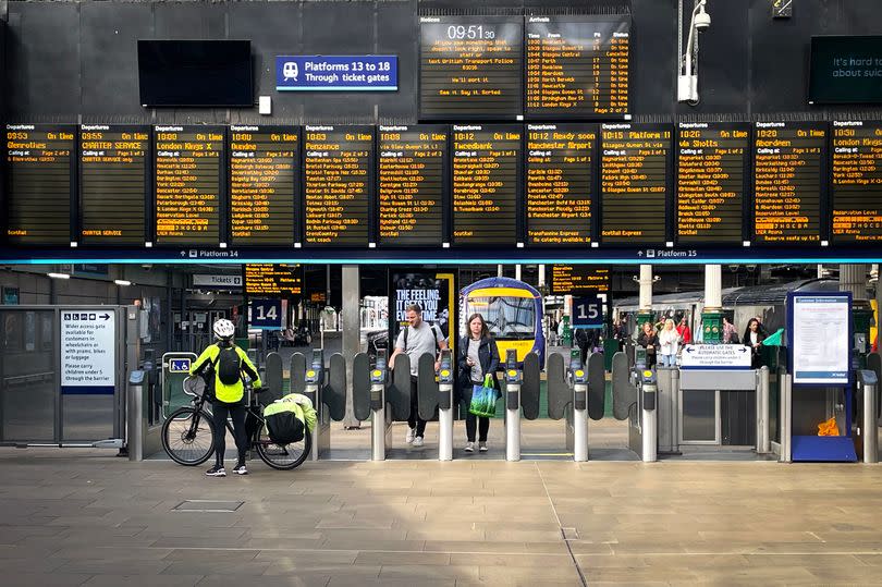 Journeys between Edinburgh Waverley and Haymarket were subject to delays on Monday morning