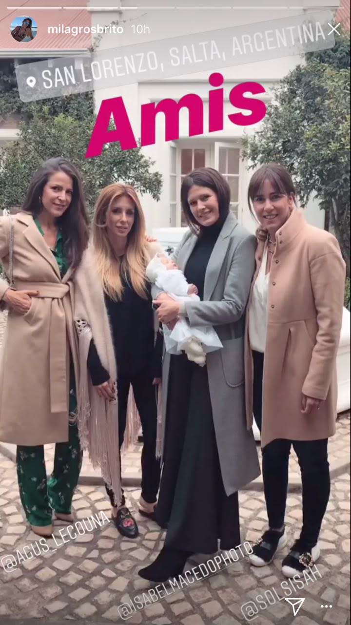 Macedo y sus mejores amigas, presentes en el bautismo de Belita. Foto: Instagram Stories de @milagrosbrito