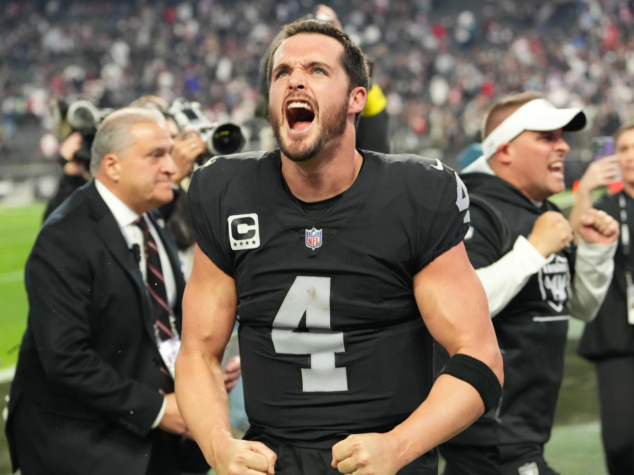 Former Raiders QB Derek Carr has agreed to a four-year contract with the New Orleans Saints. (Stephen R. Sylvanie-USA TODAY Sports)