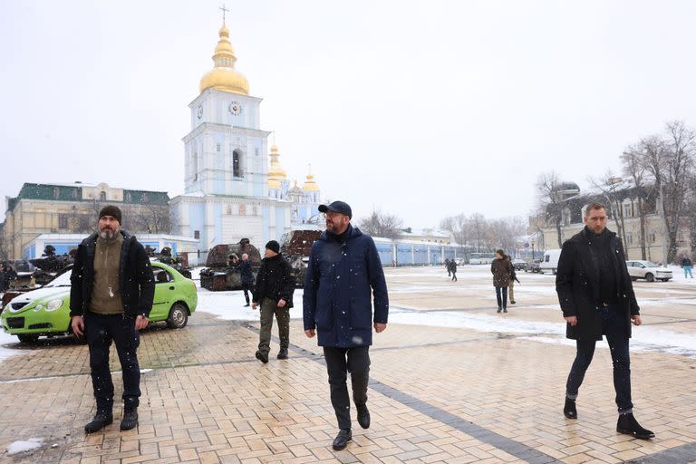 El presidente del Consejo Europeo, Charles Michel, en las calles de Kiev  