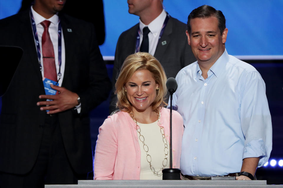 Heidi Cruz, pictured with Ted Cruz in 2016, tried to organize an extravagant trip with friends to Cancun, according to The New York Times. (Photo: Alex Wong via Getty Images)