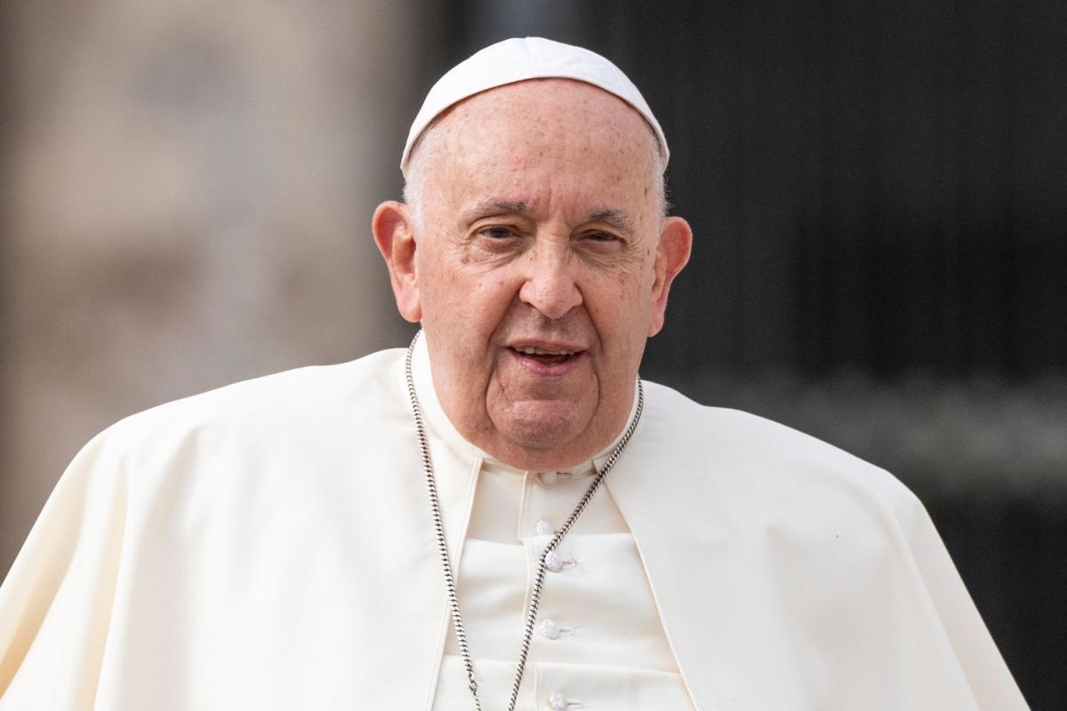 Pope Francis invites famous comedians to Vatican to promote ‘love’ after being accused again of using homophobic slurs