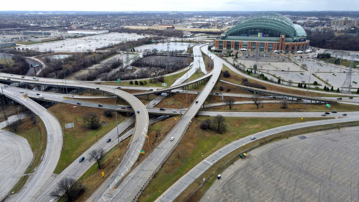 The Wisconsin Department of Transportation will replace the Stadium Interchange with a diverging diamond interchange as part of Interstate 94's expansion on Milwaukee's west side.