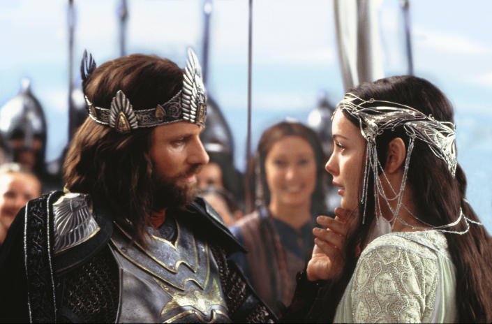 Arwen and Aragorn in Lord of the Rings (Credit: New Line)