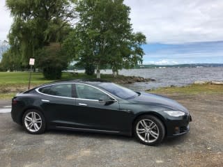 2013 Tesla Model S, in July 2017 [photo: David Noland]