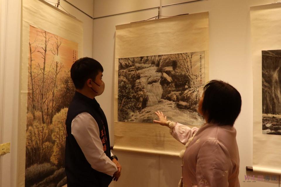 ▲鹿港公會堂從推出「林麗雲水墨個展－學無止境‧豐富人生」，展出58件水墨作品，歡迎大眾走訪鹿港公會堂，感受藝術傳達的美好意蘊。（記者陳雅芳攝）