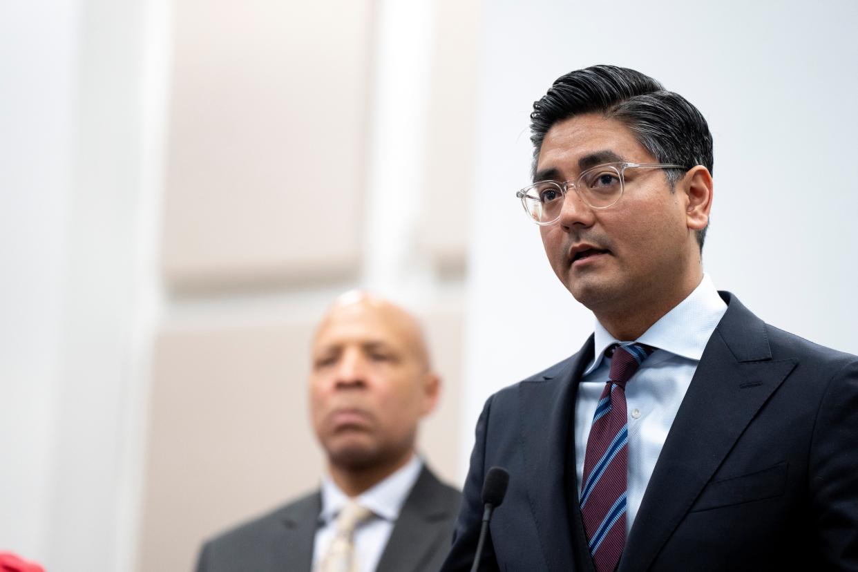 Mayor Aftab Pureval's tax abatement proposal will only worsen Cincinnati's racially segregated residency patterns, said Cincinnati attorney Robert Newman.