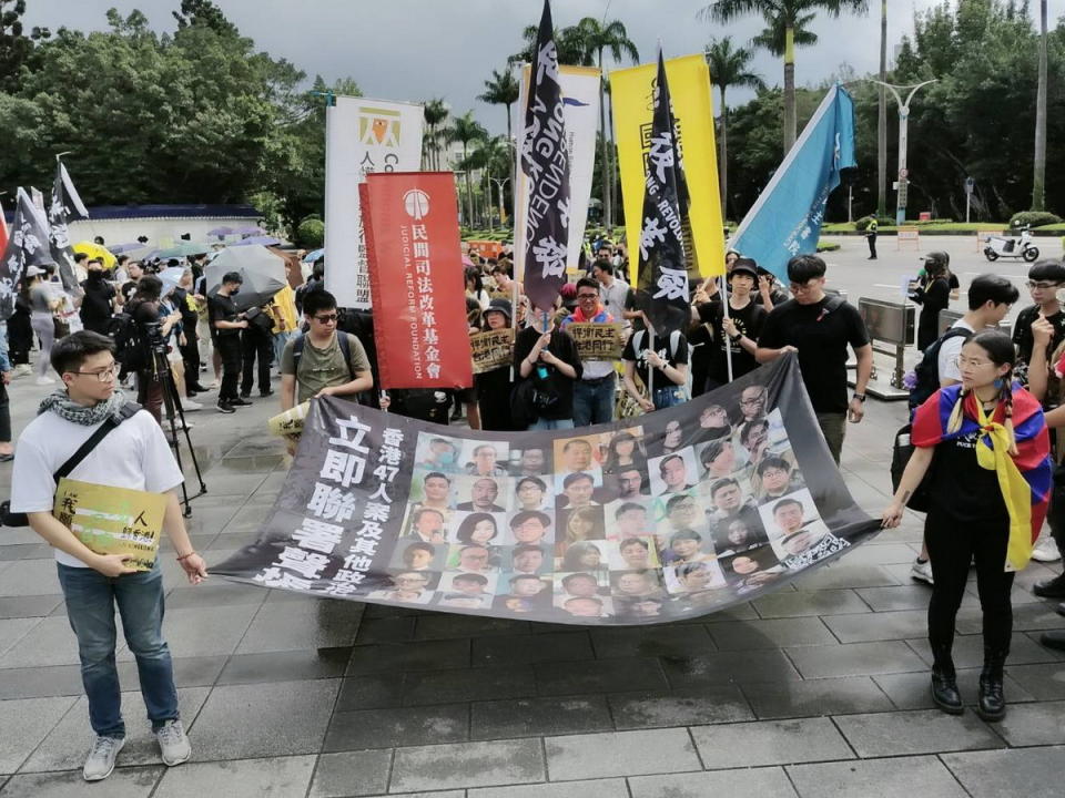 香港邊城青年、華人民主書院協會9日發起「香港自由六月，捍衛民主，台港同行」遊行活動 (央廣記者王照坤 攝)