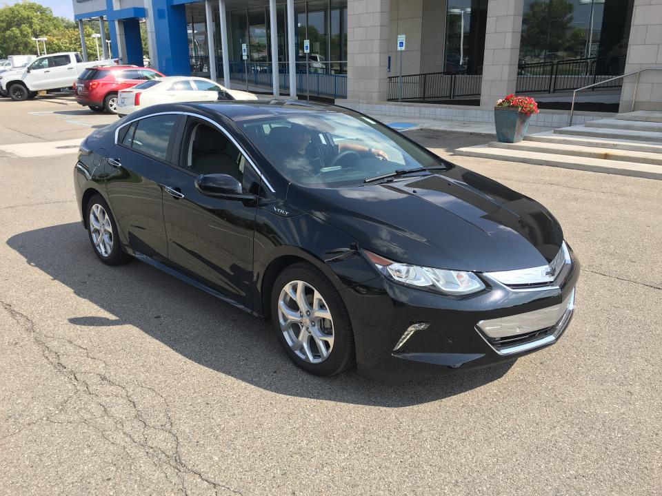 The author's Chevy Volt, as great as the last one but with longer battery range. (Photo: HUFFPOST / Jonathan Cohn)