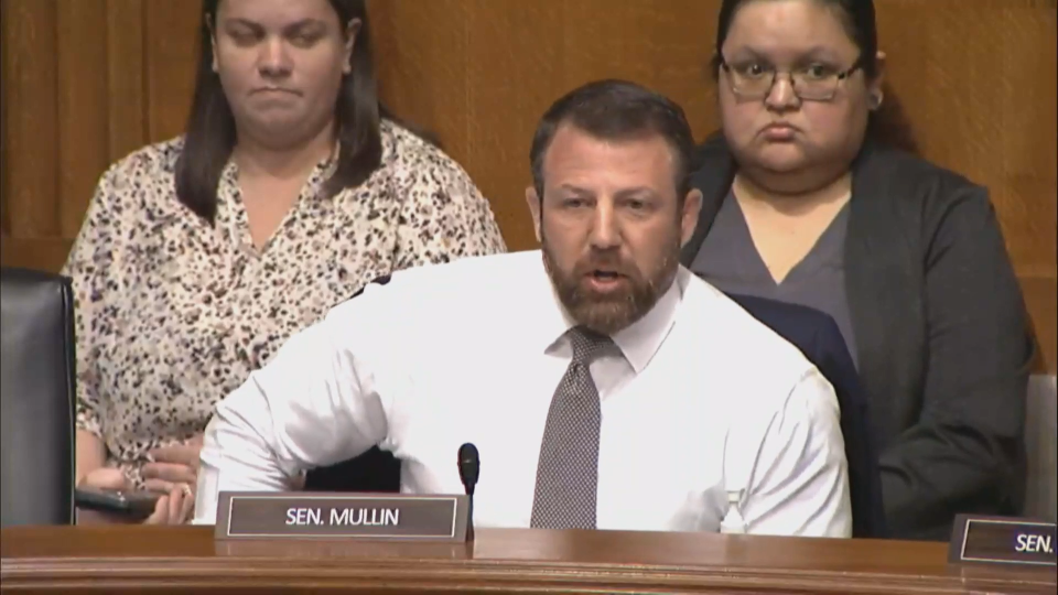 Sen. Mullin confronts Teamsters leader O'Brien