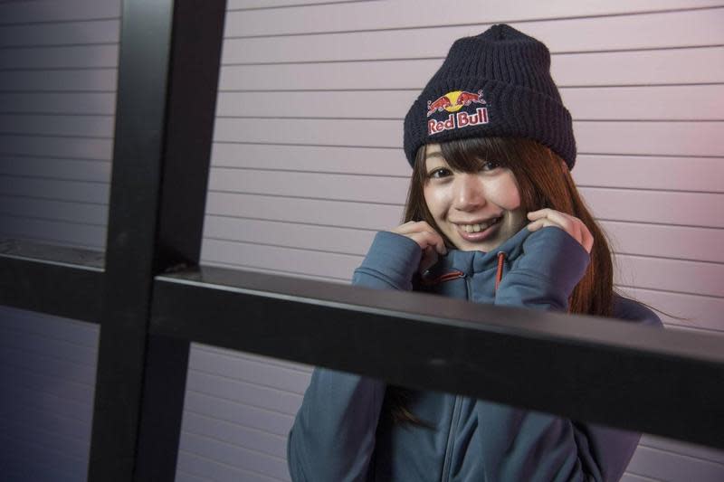 日本電競選手谷加奈因歧視男性身高言論炎上。（翻攝自Red Bull官網）