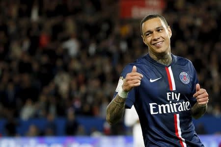 Van der Wiel still out for PSG - Eurosport