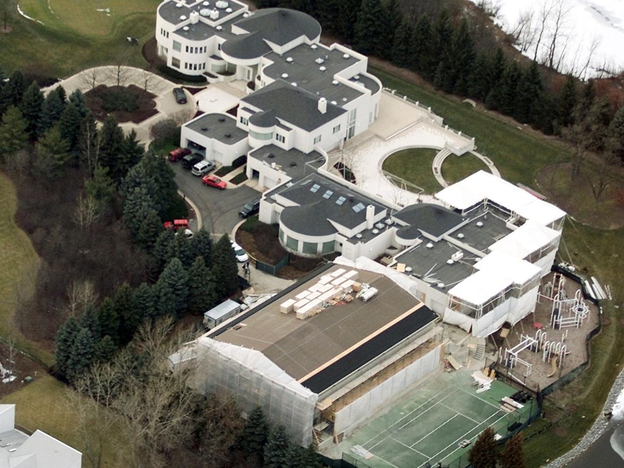 michael jordan aerial photo chicago mansion for sale