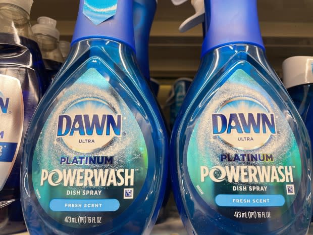 Dawn Ultra Platinum Powerwash Refill 16-oz Fresh Scent Dish Soap in the  Dish Soap department at